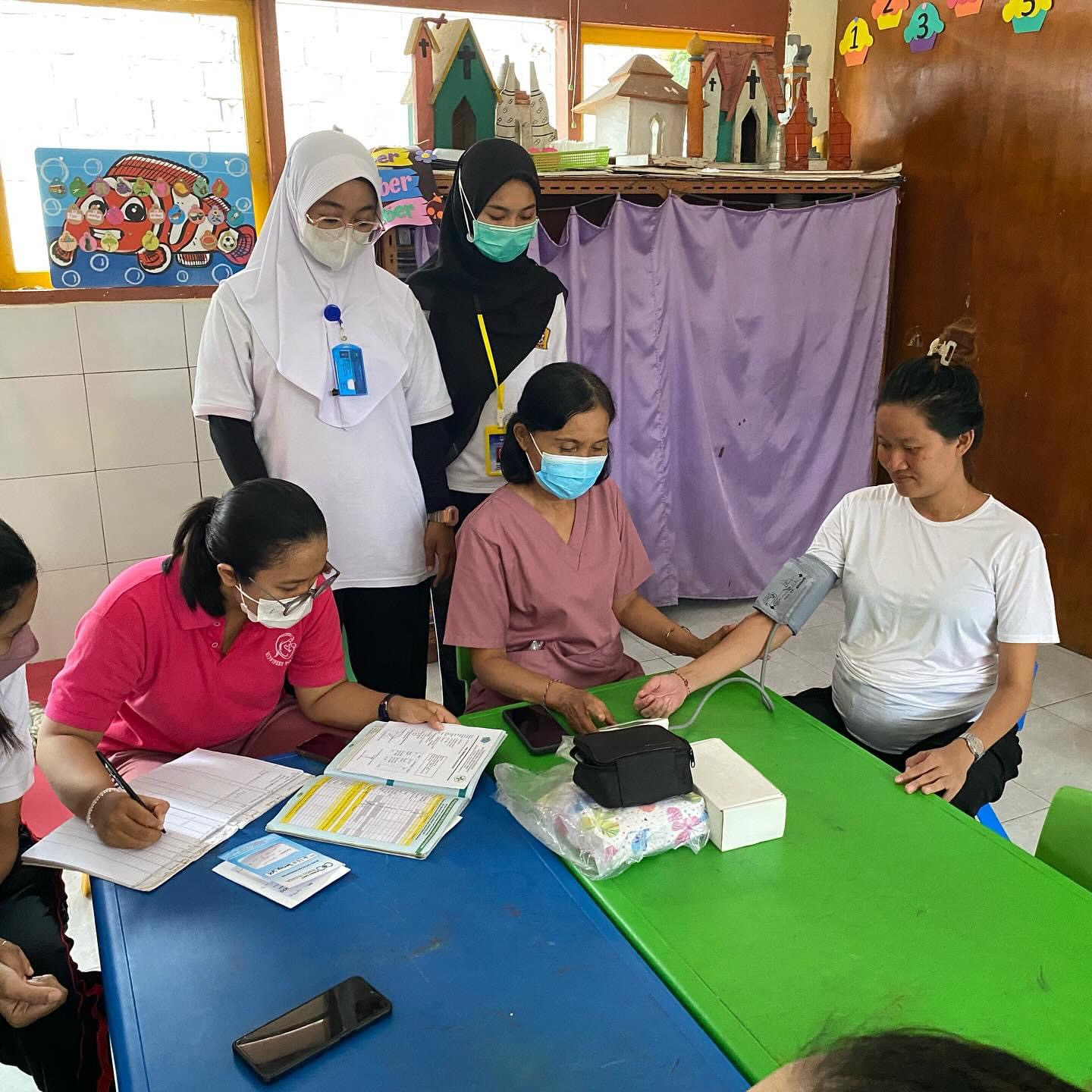 Cek Kesehatan Dan Senam Ibu Hamil Serta Pembagian Susu Dan PMT Untuk Ibu Hamil