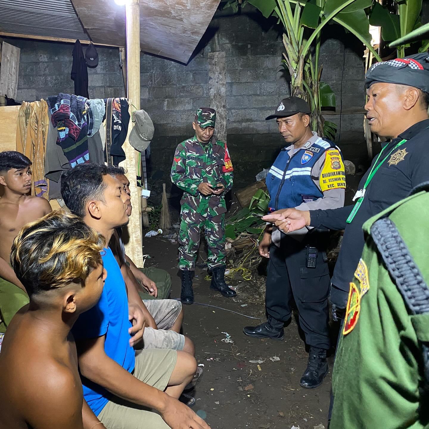 Giat Patroli Gabungan dan Penertiban Penduduk (Non Permanen TIBDUKTANG) Di Wilayah Banjar Dukuh Kesiman Petilan