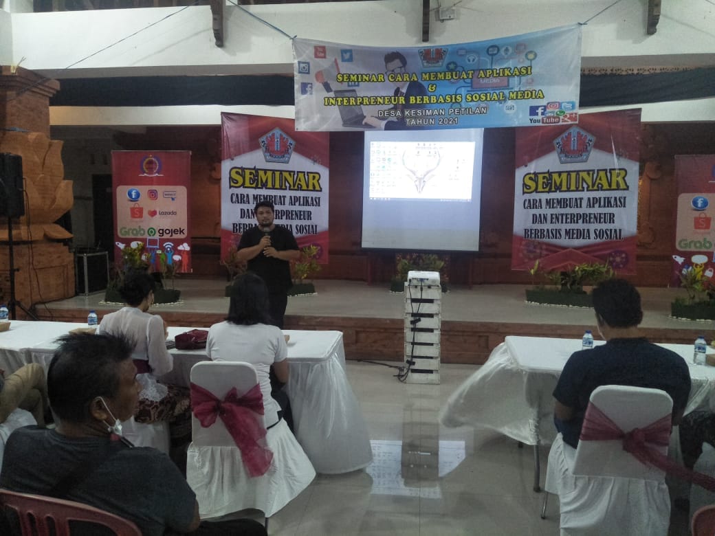 Seminar Enterpeneur Berbasis Sosial Media Desa Kesiman Petilan